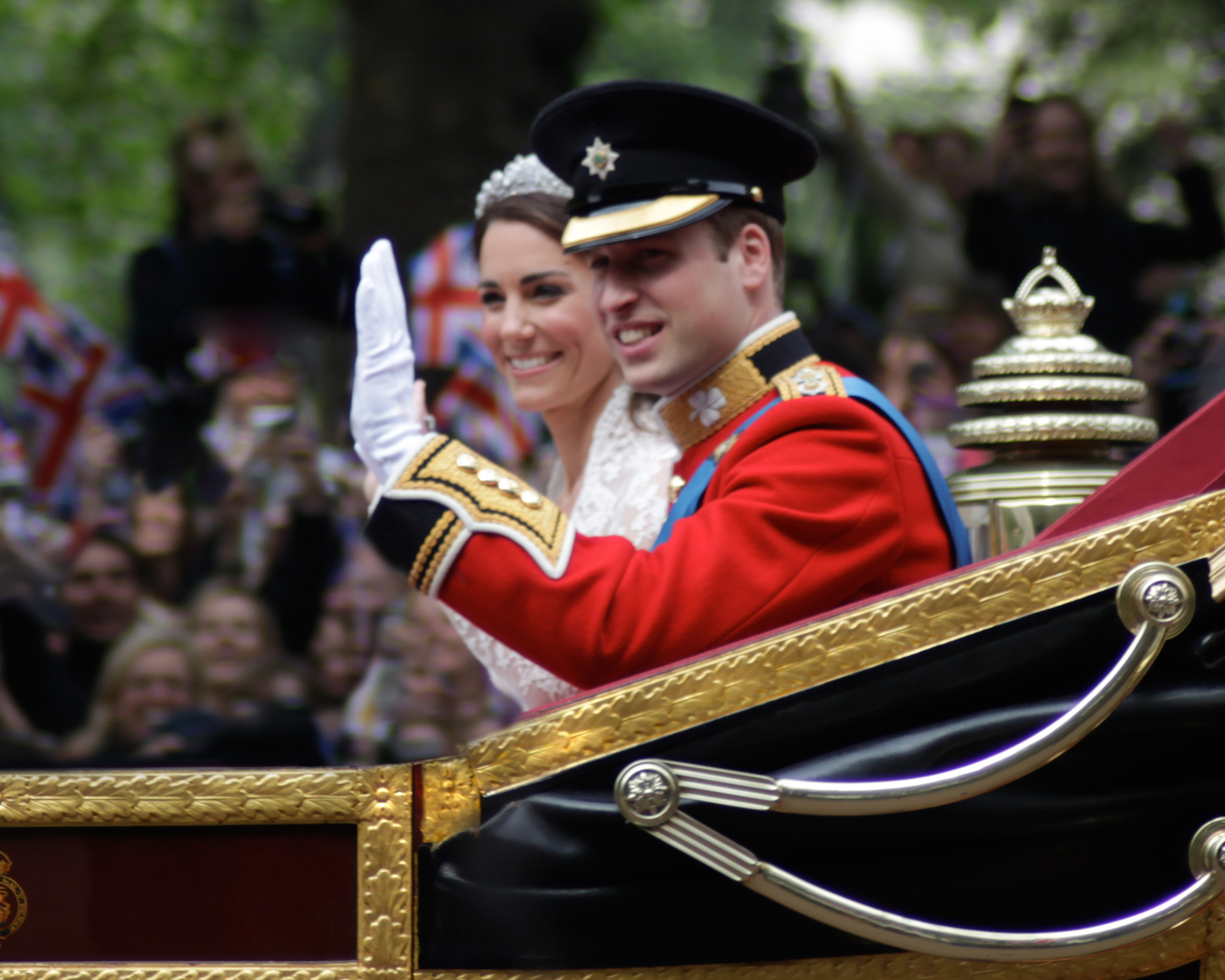 2011-prince-william-and-catherine-wedding-robbie-dale-cc-by-sa-2_0