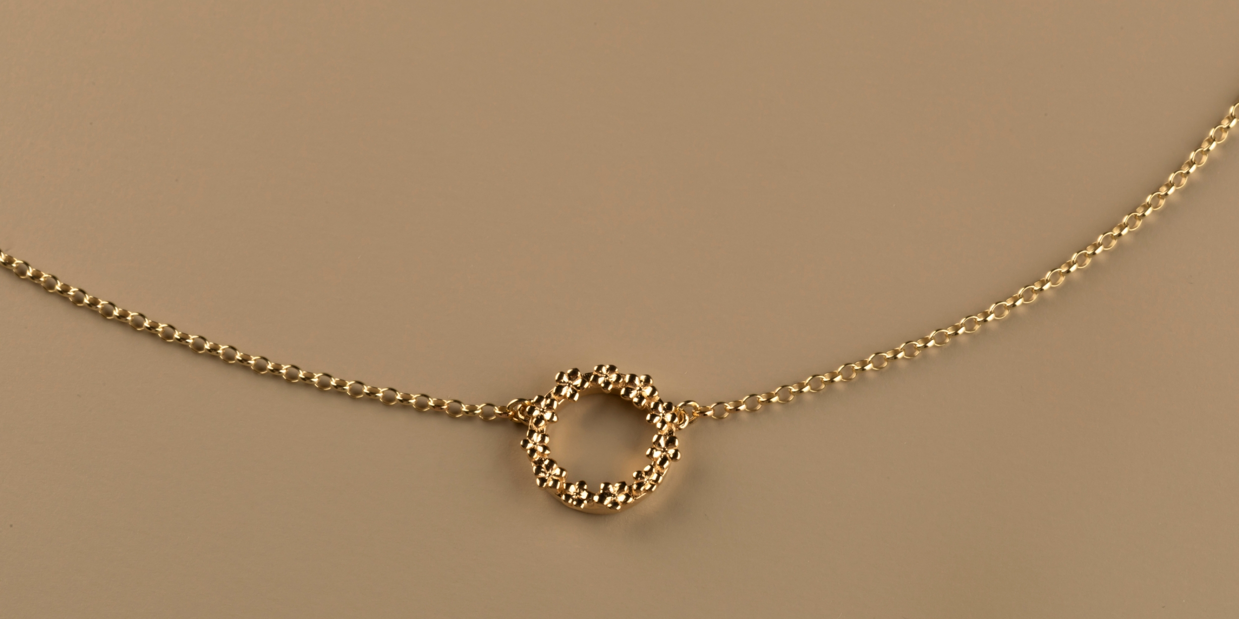 The Forget-Me-Not 'Wreath' 9-carat Gold Necklace