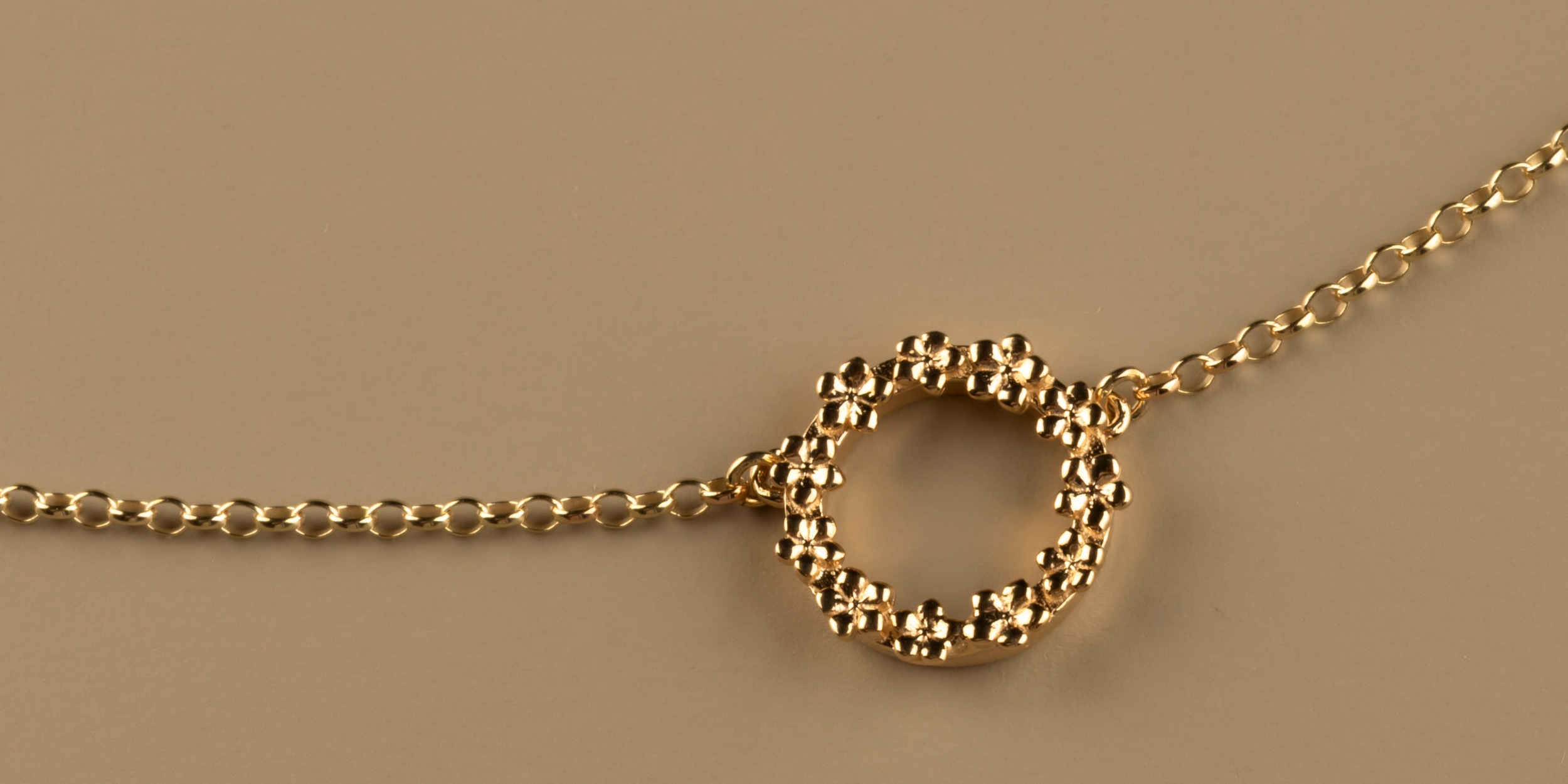 The Forget-Me-Not 'Wreath' 9-carat Gold Necklace
