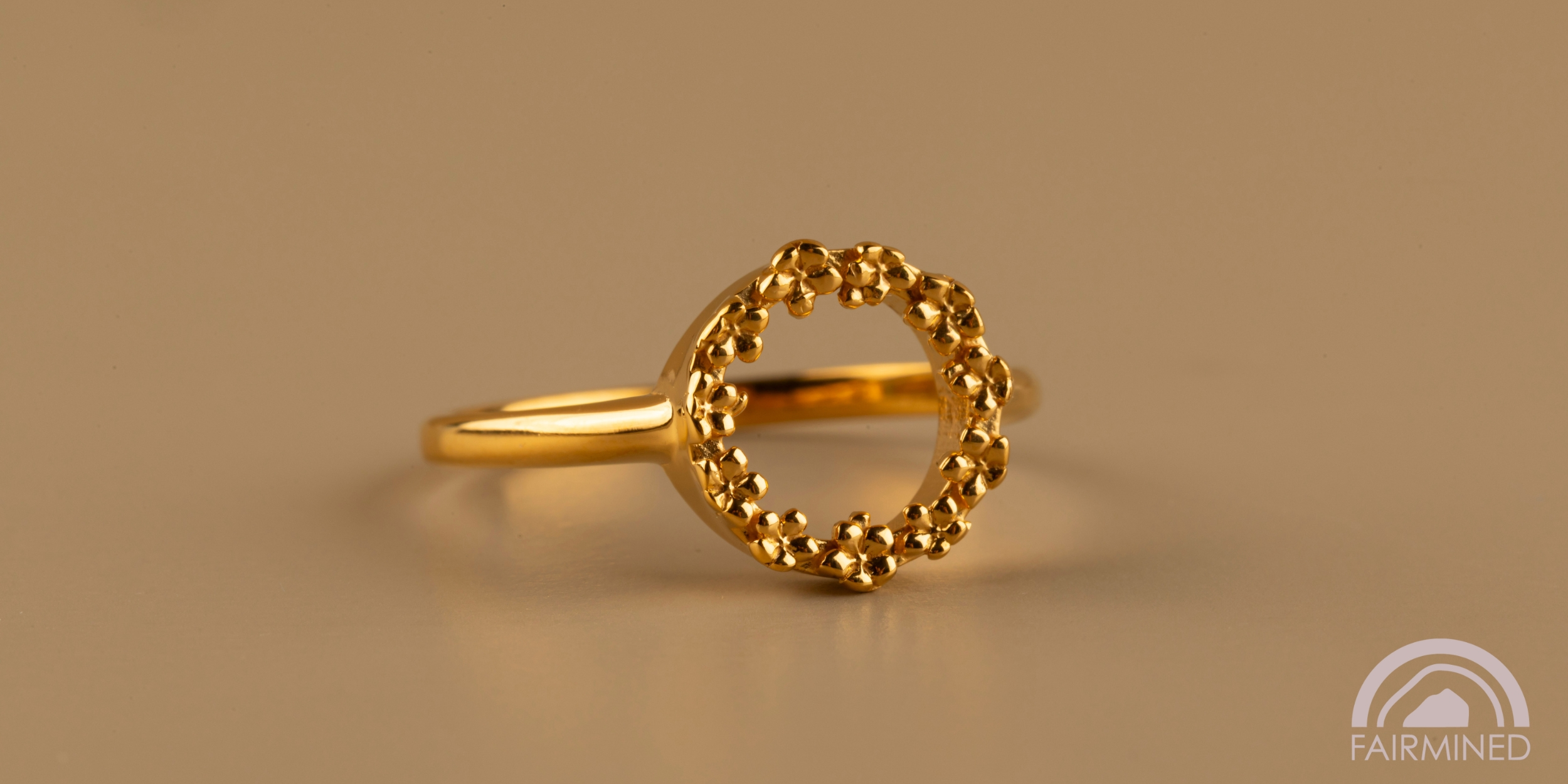 The Forget-Me-Not 'Wreath' Silver Ring Layered in Fairmined Gold