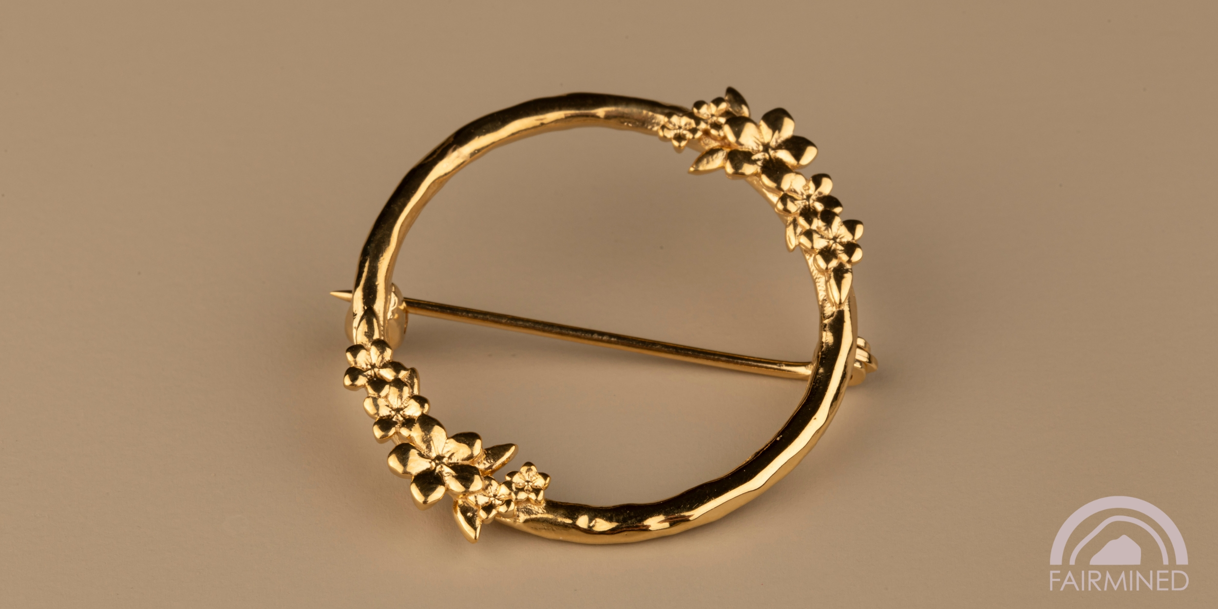 The Forget-Me-Not 'Wreath' Silver Brooch Layered in Fairmined Gold