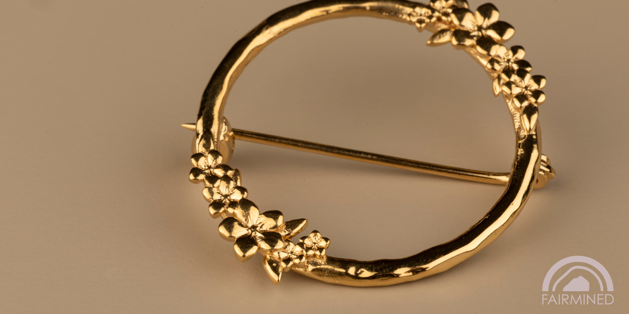 The Forget-Me-Not 'Wreath' Silver Brooch Layered in Fairmined Gold